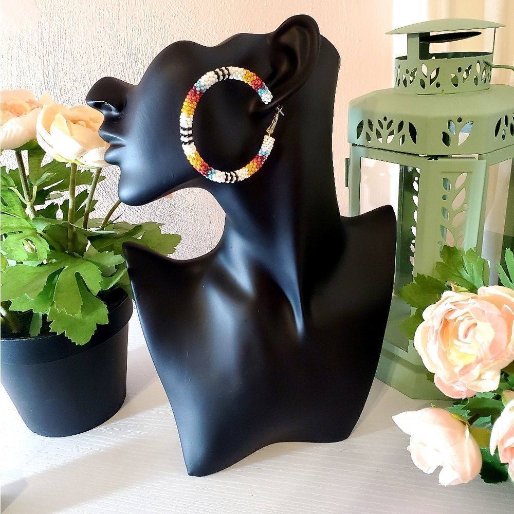 𝅺WHITE Multi-Color Striped Seed Bead Hoop Earrings